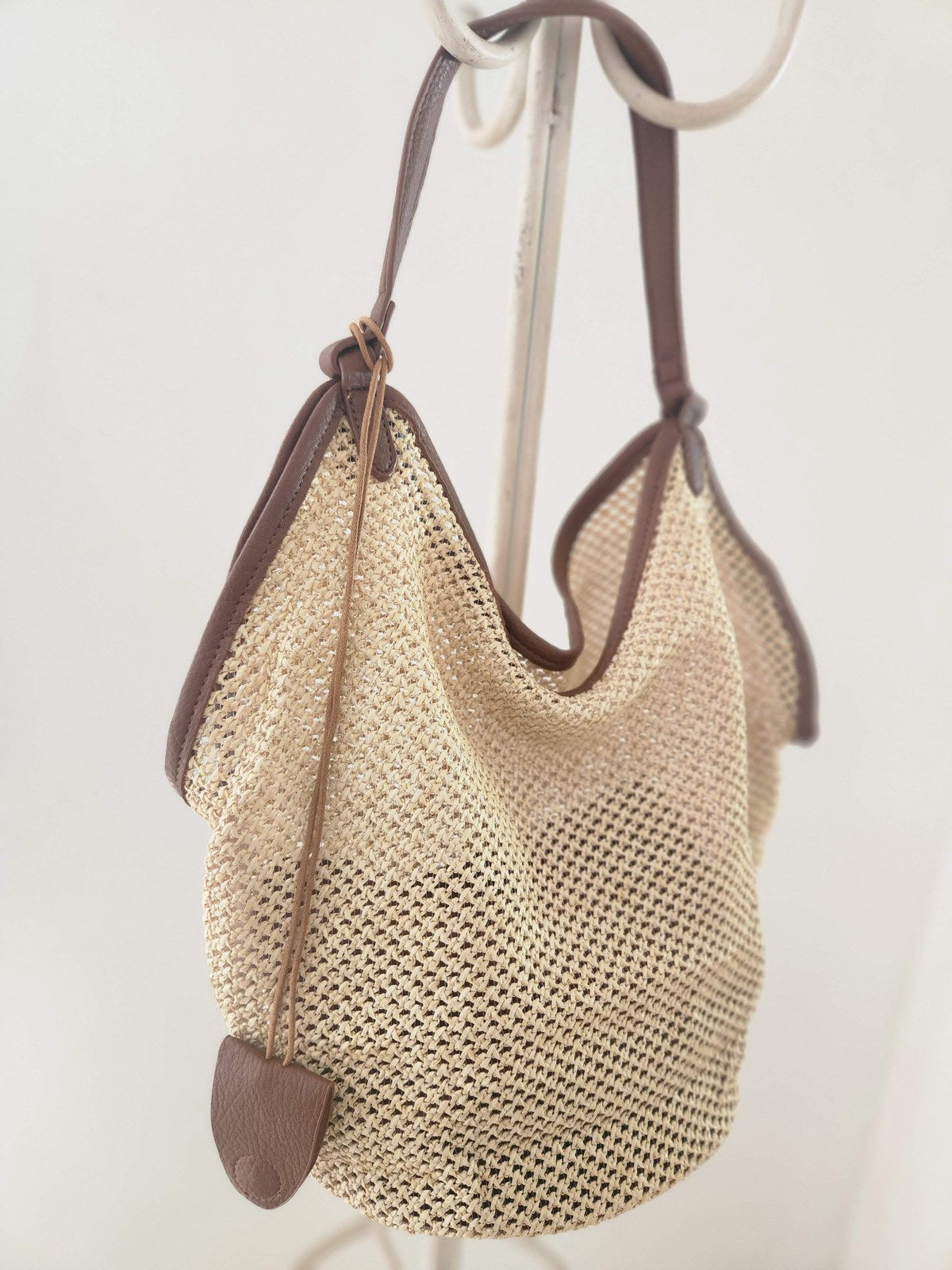 Cartera Fibra con Necesser Beige