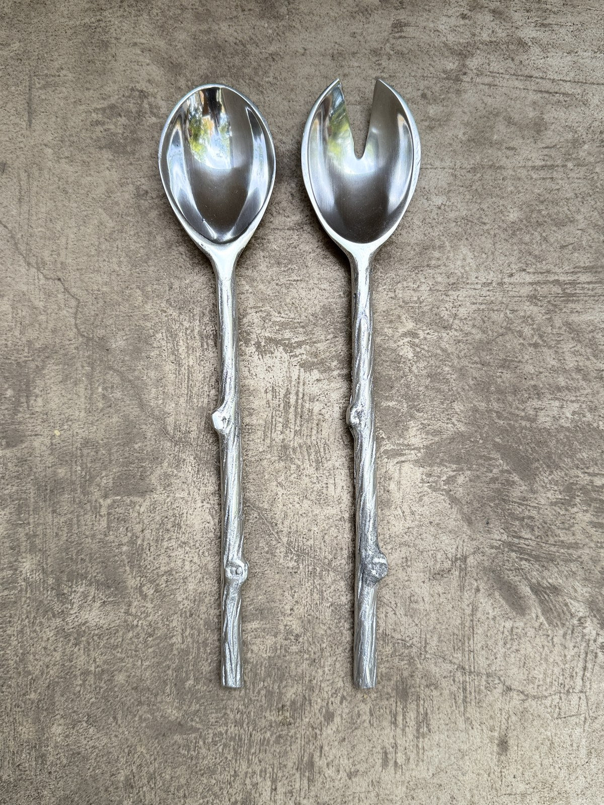 Set de cucharas para servir de metal con mango en forma de rama